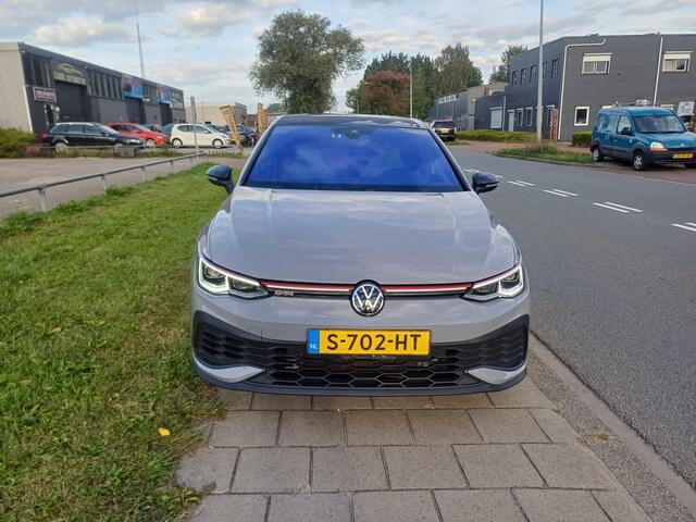 Volkswagen GOLF 2.0 TSI 4Motion R
