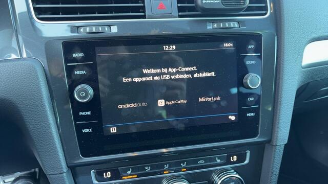Volkswagen GOLF 1.0 TSI Comfortline AUTOMAAT / CARPLAY / CLIMA / STOELVERW / PDC / BLUETOOTH / CRUISE
