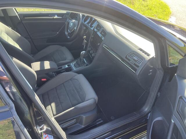 Volkswagen GOLF Variant 1.5 TSI Highline Business R