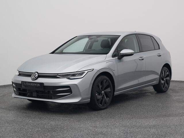 Volkswagen GOLF 1.5 eHybrid Life Edition | CAMERA | ADAPTIVE | STOEL- EN STUURVERW.