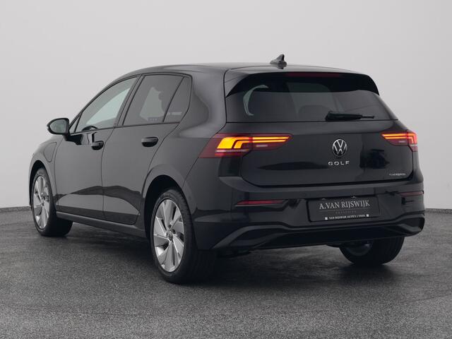 Volkswagen GOLF 1.5 eHybrid Life Edition | CAMERA | ADAPTIVE | STOEL- EN STUURVERW.