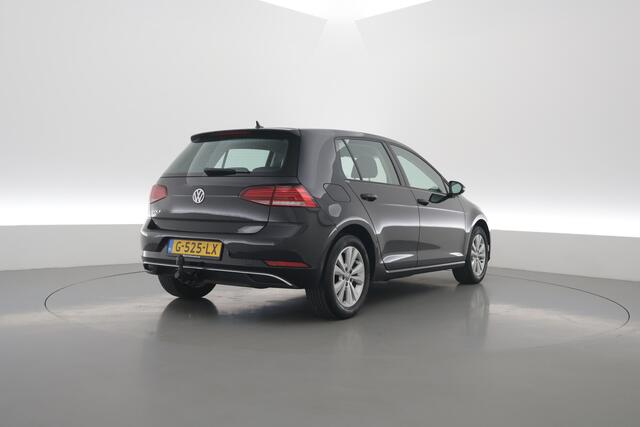 Volkswagen GOLF 1.0 TSI Comfortline | Rijklaar! | Adapt. Cruise | Camera | Stoelverw. | CarPlay + NAV | Trekhaak | DAB