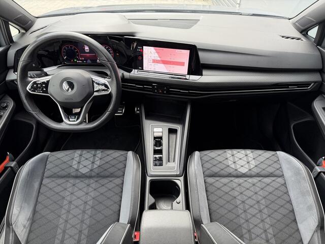 Volkswagen GOLF Variant BWJ 2022 | 1.5 eTSI 131PK R-Line AUTOMAAT | TREKHAAK | 19'' LMV | SPORSTOELEN | PDC | LED | NAVI | CLIMA | CARPLAY |