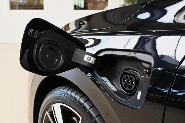 Volkswagen GOLF 1.4 eHybrid 245pk GTE | Pano | Leder | Memory | IQ. Light | 100% (Dealer) onderhouden label