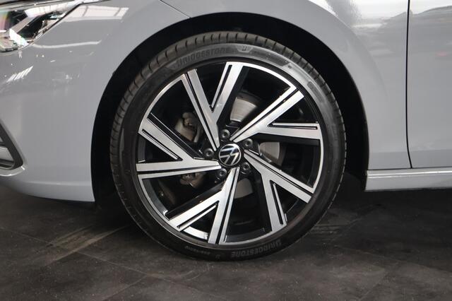 Volkswagen GOLF Variant 1.5 eTSI Life Business DSG | Trekhaak | ACC | LED | Carplay