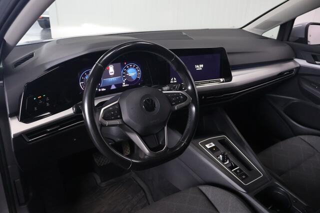 Volkswagen GOLF Variant 1.5 eTSI Life Business DSG | Trekhaak | ACC | LED | Carplay