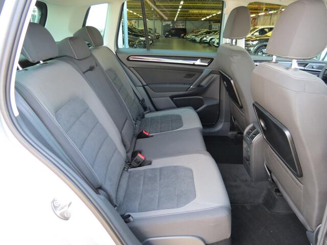 Volkswagen GOLF SPORTSVAN 1.5 TSI ACT HIGHLINE / NAVI / LED / ERGO-ACTIVE