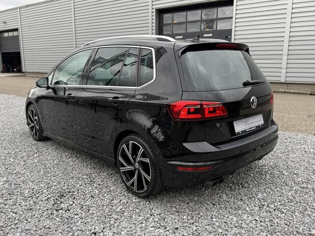 Volkswagen GOLF SPORTSVAN 1.4 TSI DSG R-Line Navi|Camera|Carplay|ACC|Trekhaak Zwart