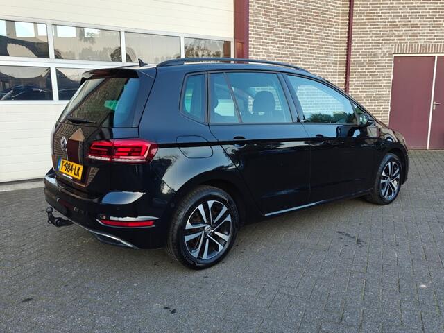 Volkswagen GOLF SPORTSVAN 1.0 TSI Trendline - trekhaak - stoelverw. - laneassist - geen bi