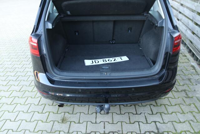Volkswagen GOLF SPORTSVAN 1.2 TSI Highline / Navigatie / Climate / Stoelverwarming / all season banden