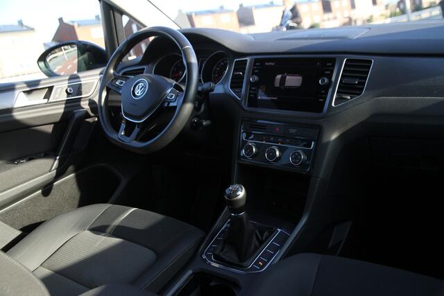 Volkswagen GOLF SPORTSVAN 1.0 TSI Trendline incl. 12 Mnd BOVAG Garantie