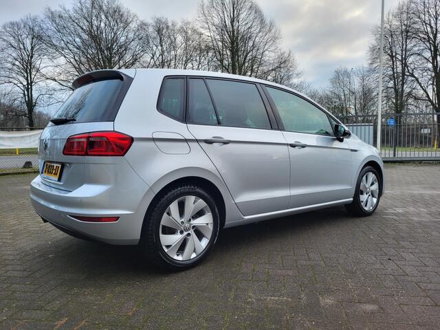 Volkswagen GOLF SPORTSVAN 1.4 TSI Lounge Xenon Adaptieve cruise control Climate control Li