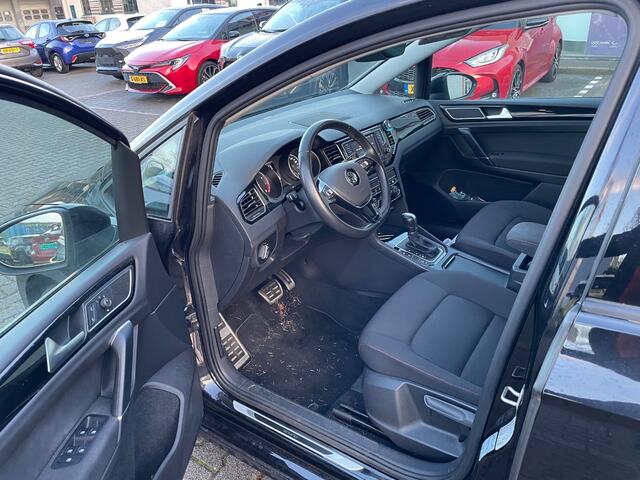 Volkswagen GOLF SPORTSVAN 1.2 TSI HIGHLINE DSG Carplay/Android | Stoelverwarming | Adaptive Cruise