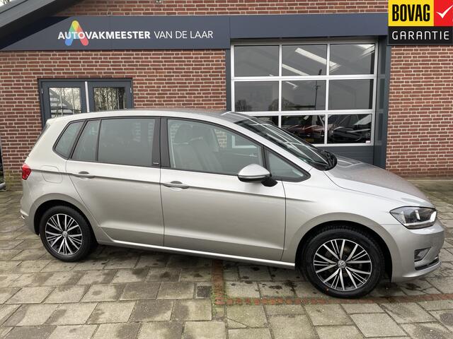 Volkswagen GOLF SPORTSVAN 1.2 TSI ALLSTAR 110pk 4 cilinder motor ( Navigatie, Trekhaak, Adaptive Cruise control, PDC voor en achter) RIJKLAARPRIJS!