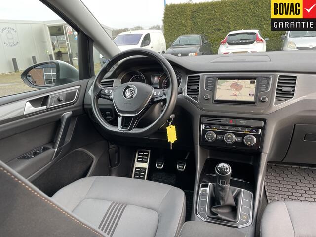 Volkswagen GOLF SPORTSVAN 1.2 TSI ALLSTAR 110pk 4 cilinder motor ( Navigatie, Trekhaak, Adaptive Cruise control, PDC voor en achter) RIJKLAARPRIJS!
