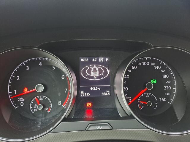 Volkswagen GOLF SPORTSVAN 1.5 TSI ACT Highline IQ.Drive | ACC | Trekhaak | Navi | PDC | Stoelverwarming | All-seasons |
