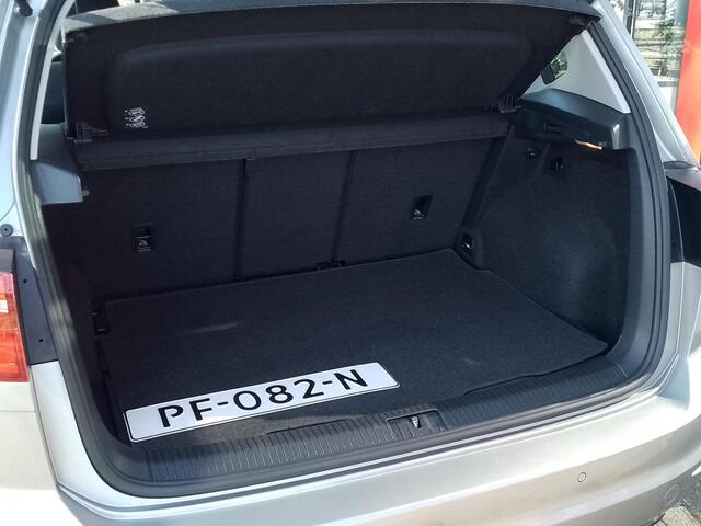 Volkswagen GOLF SPORTSVAN 1.0 TSI Comfortline | Trekhaak | Navi | ECC | PDC | | Cruise Control | LM Velgen