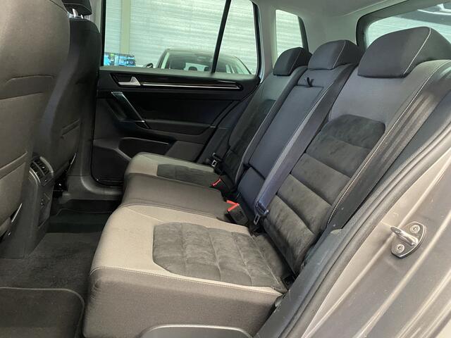 Volkswagen GOLF SPORTSVAN 1.4 TSI Connected Series Adt Cruice, E Trekhaak, PDC