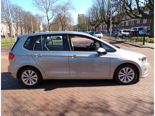 Volkswagen GOLF SPORTSVAN 1.0 TSI Comfortline AUTOMAAT CRUISECONT TEL NAV......
