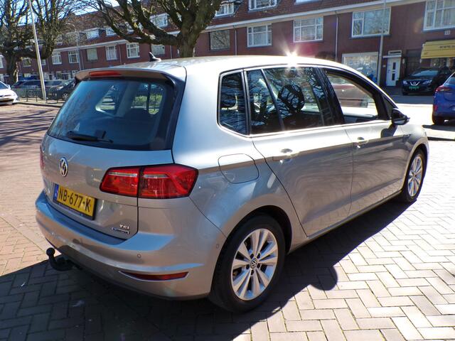 Volkswagen GOLF SPORTSVAN 1.0 TSI Comfortline AUTOMAAT CRUISECONT TEL NAV......