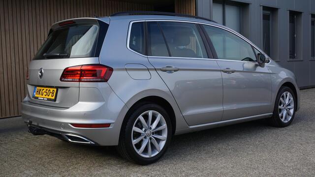 Volkswagen GOLF SPORTSVAN 1.5 TSI 131pk DSG Highline Edition LED Trekhaak 17inch LM Navi Adaptive Cruise Control *1 Eigenaar* 74539km!