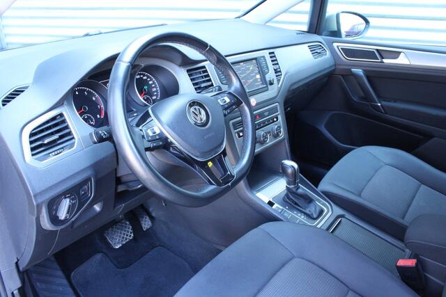 Volkswagen GOLF SPORTSVAN 1.4 TSI DSG Highline 2eEIG NAV PDC STOELVW TREKHAAK '17