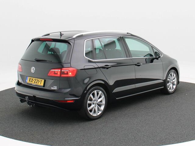 Volkswagen GOLF SPORTSVAN 1.2 TSi 110 Pk Highline | Navigatie | Trekhaak | 17 Inch | Privacy Glass | Camera | 99.713 Km!!