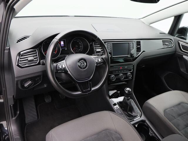 Volkswagen GOLF SPORTSVAN 1.2 TSi 110 Pk Highline | Navigatie | Trekhaak | 17 Inch | Privacy Glass | Camera | 99.713 Km!!