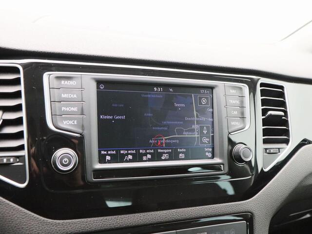 Volkswagen GOLF SPORTSVAN 1.2 TSi 110 Pk Highline | Navigatie | Trekhaak | 17 Inch | Privacy Glass | Camera | 99.713 Km!!
