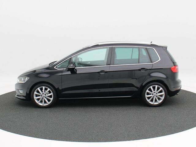Volkswagen GOLF SPORTSVAN 1.2 TSi 110 Pk Highline | Navigatie | Trekhaak | 17 Inch | Privacy Glass | Camera | 99.713 Km!!