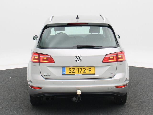 Volkswagen GOLF SPORTSVAN 1.4 TSi 125 Pk Automaat Highline | Cruise Control | Navigatie | Bluetooth | Parkeersensoren | Stoelverwarming | Trekhaak | 17 Inch