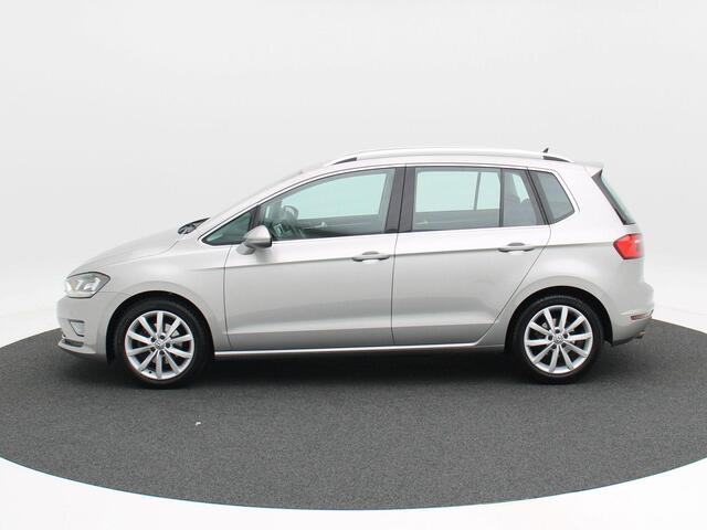 Volkswagen GOLF SPORTSVAN 1.4 TSi 125 Pk Automaat Highline | Cruise Control | Navigatie | Bluetooth | Parkeersensoren | Stoelverwarming | Trekhaak | 17 Inch