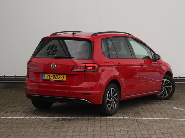 Volkswagen GOLF SPORTSVAN 1.5 TSI ACT Comfortline | Panorama dak | Inklapbare Trekhaak | Stoelverwarming| Adaptive Cruise Control |