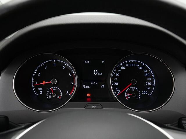Volkswagen GOLF SPORTSVAN 1.0 TSI 115 pk DSG Trendline | Trekhaak | Parkeersensoren voor/achter | Climatronic
