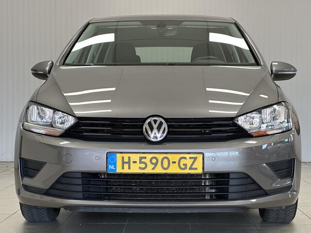 Volkswagen GOLF SPORTSVAN 1.2 TSI Highline/ Trekhaak/ Stoelverw./ Navi/ Clima/ Cruise/ Elek. pakket/ Isofix/ Bluetooth/ Armsteun/ LEDER. Stuur/ 15'' LMV/ PDC V+A.