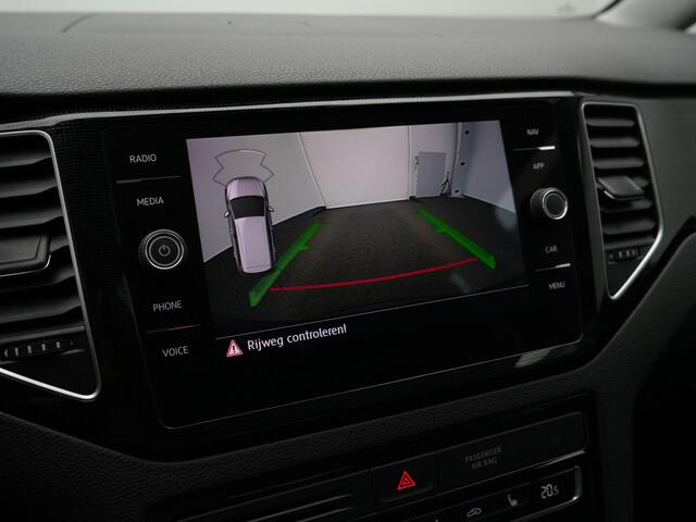 Volkswagen GOLF SPORTSVAN 1.5 TSI 150 pk ACT Highline Edition | Panoramadak | Trekhaak | Achteruitrijcamera | Navigatie | Stoelverwarming | Massage