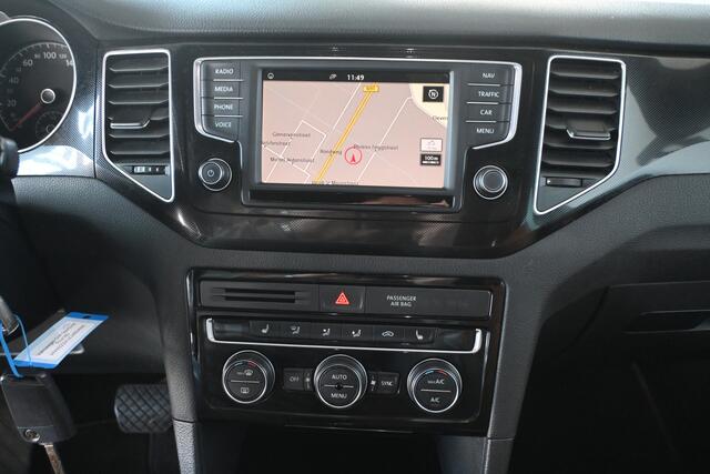 Volkswagen GOLF SPORTSVAN 1.4 TSI Highline Automaat Clima Navigatie Adaptieve Cruise Stoelverwarming Inruil Mogelijk!