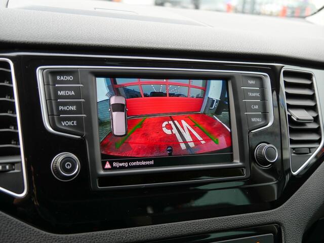 Volkswagen GOLF SPORTSVAN 1.2 TSI 111PK Automaat Highline | TREKHAAK | CAMERA | CARPLAY |