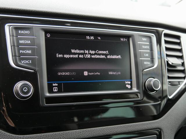 Volkswagen GOLF SPORTSVAN 1.2 TSI 111PK Automaat Highline | TREKHAAK | CAMERA | CARPLAY |