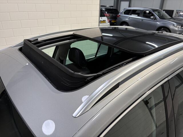 Volkswagen GOLF SPORTSVAN 1.4 TSI Highline, Clima, Cruise, Navigatie, Panoramadak, Trekhaak, Isofix, 17 inch All season, Parkeersensoren voor en achter, Blue tooth