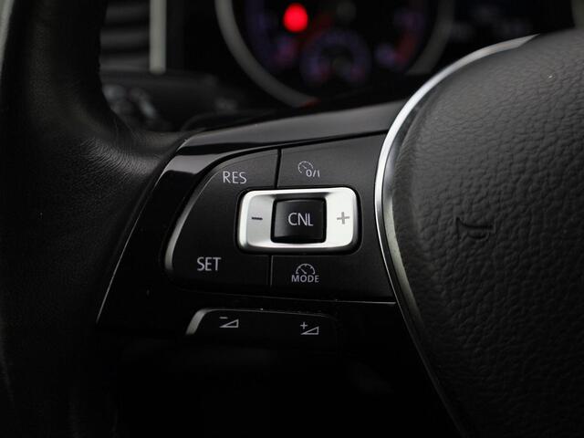 Volkswagen GOLF SPORTSVAN 1.4TSI/125PK DSG Highline · Navigatie · Camera + Parkeersensoren · Stoelverwarming