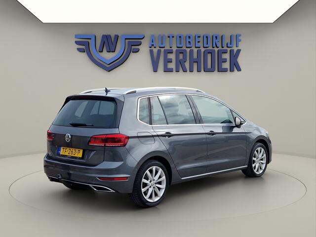Volkswagen GOLF SPORTSVAN 1.5 TSI Highline Automaat - Trekhaak - NL Auto - Camera