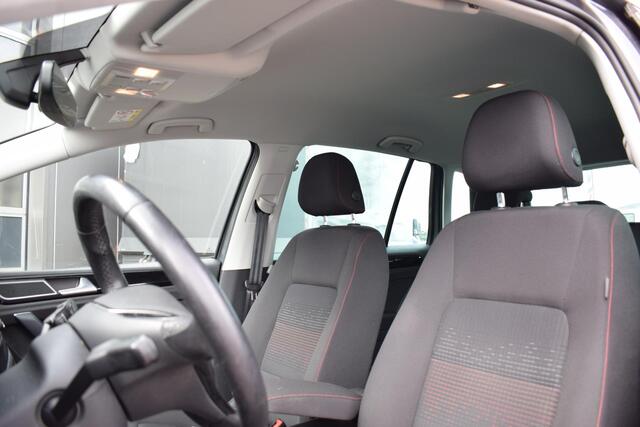 Volkswagen GOLF SPORTSVAN 1.2 TSI Highline | Cruise | 17" Lm Velgen | PDC | Navi |