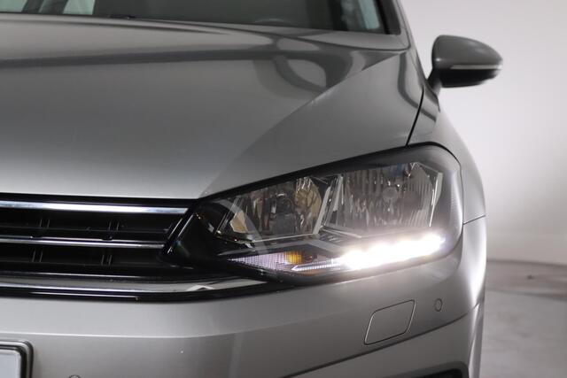 Volkswagen GOLF SPORTSVAN 1.0 TSI Comfortline Apple Carplay/Android Auto, ACC, 16DKM!!, Camera, DAB, Stoelverwarming,