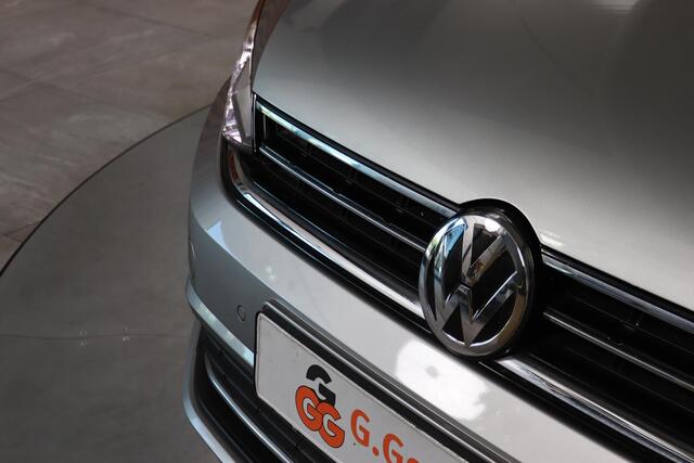Volkswagen GOLF SPORTSVAN 1.0 TSI Comfortline Apple Carplay/Android Auto, ACC, 16DKM!!, Camera, DAB, Stoelverwarming,