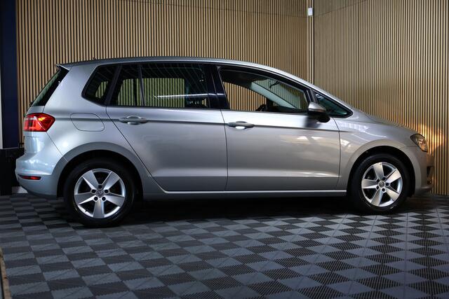 Volkswagen GOLF SPORTSVAN 1.2 TSI AVM Business Edition Connected AIRCO CRUISE AUX PDC STOELVW"17