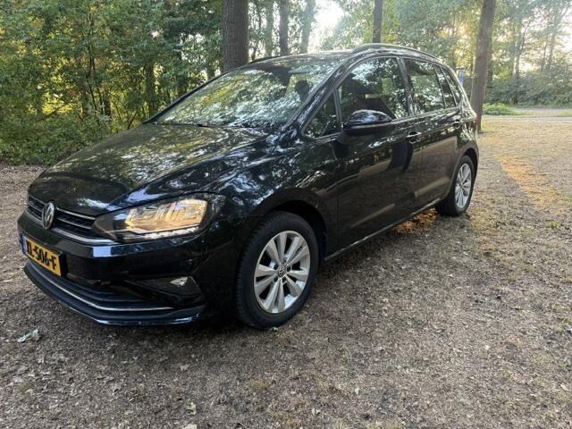 Volkswagen GOLF SPORTSVAN 1.0 TSI Highline Ed.