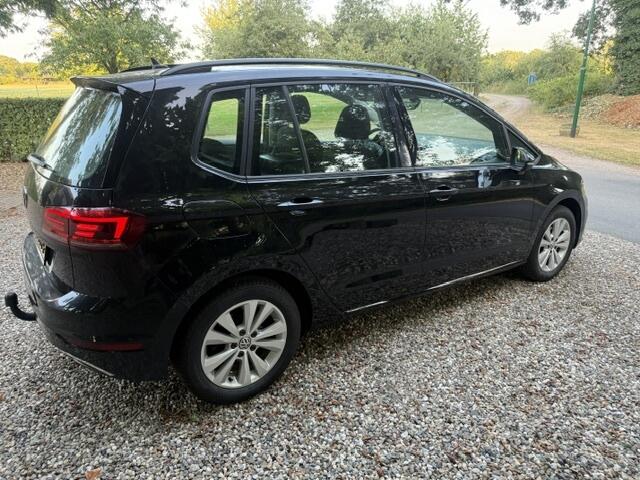 Volkswagen GOLF SPORTSVAN 1.0 TSI Highline Ed.