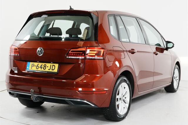 Volkswagen GOLF SPORTSVAN 1.5 TSI ACT Highline | Trekhaak | Camera | Adaptive Cruise |
