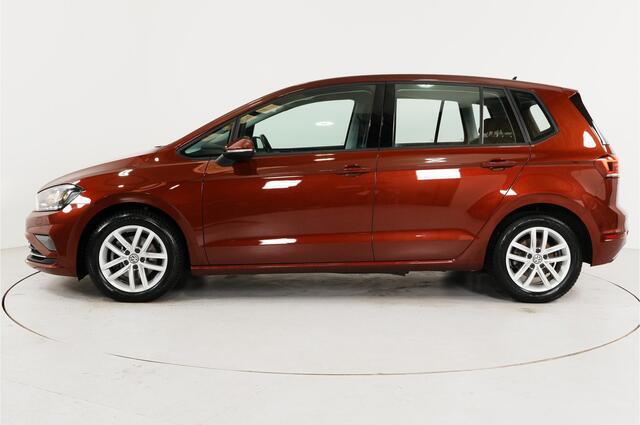 Volkswagen GOLF SPORTSVAN 1.5 TSI ACT Highline | Trekhaak | Camera | Adaptive Cruise |